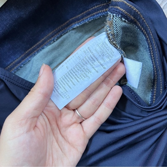 Madewell • Maternity Over-the-Belly Skinny Jeans in Orland Wash: TENCEL™ Denim - Picture 5 of 11